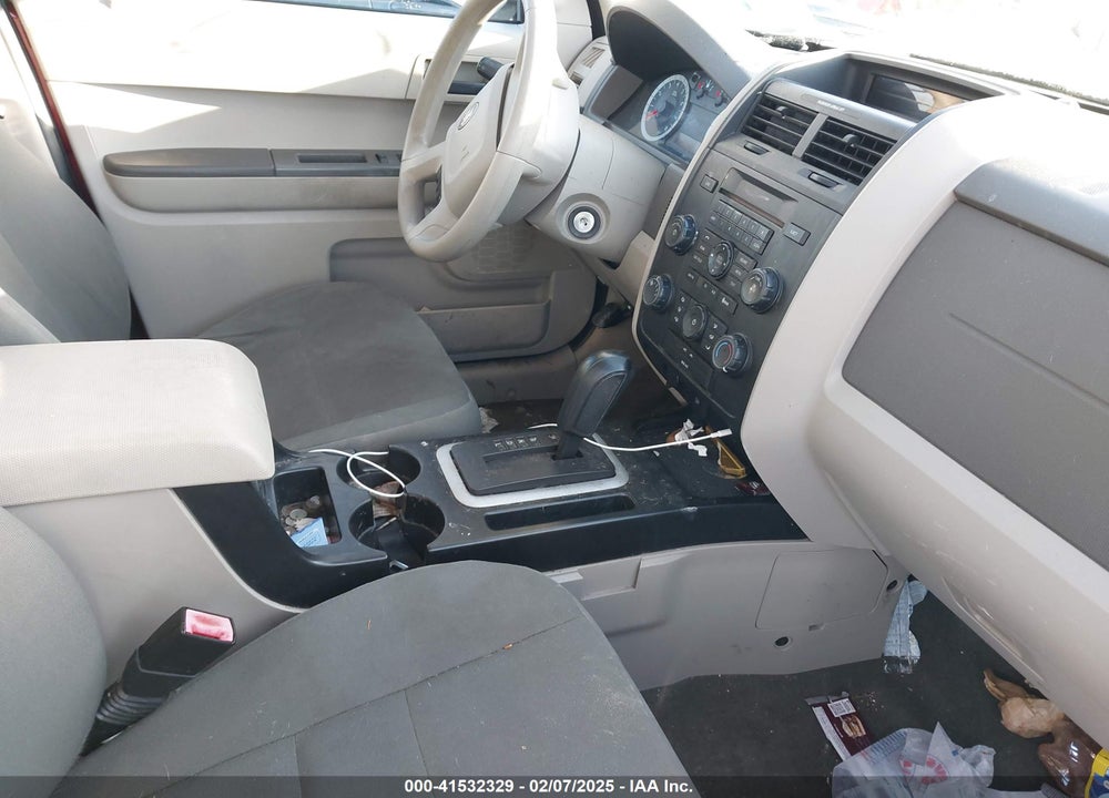 2011 FORD ESCAPE XLS VIN: 1FMCU0C75BKC40626