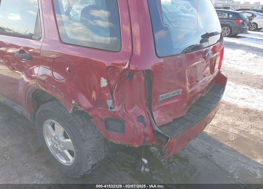 2011 FORD ESCAPE XLS VIN: 1FMCU0C75BKC40626