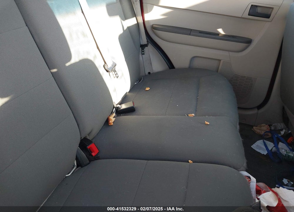 2011 FORD ESCAPE XLS VIN: 1FMCU0C75BKC40626