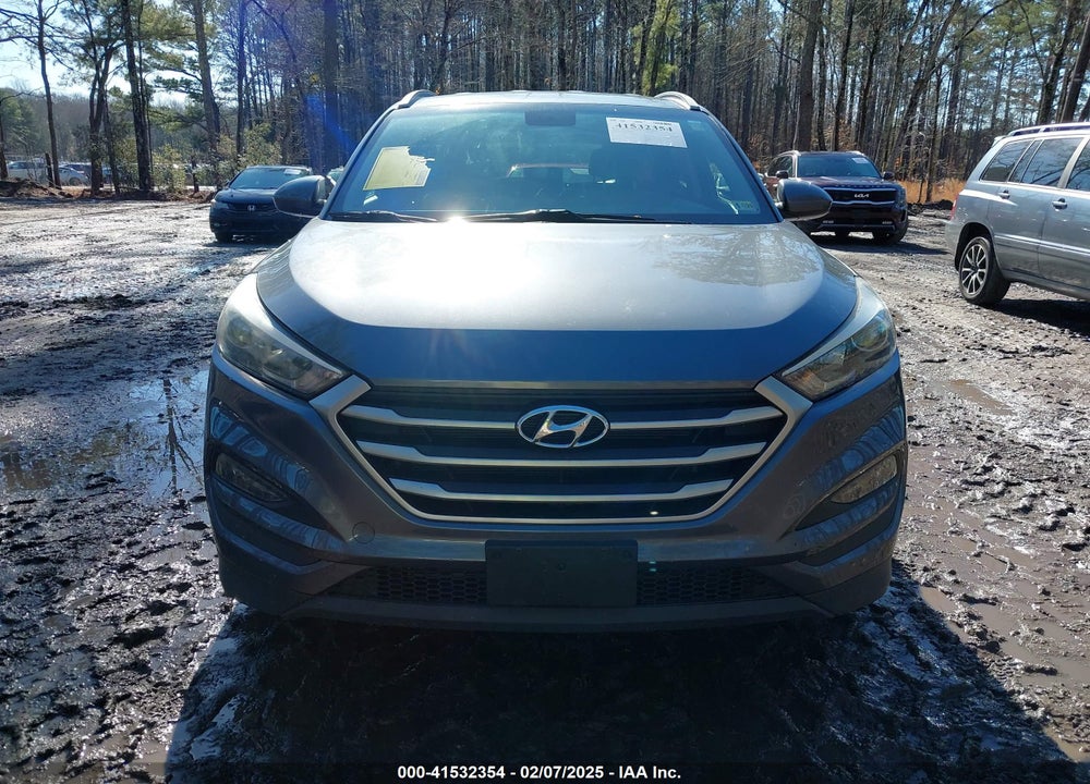 2018 HYUNDAI TUCSON SEL VIN: KM8J3CA40JU680907