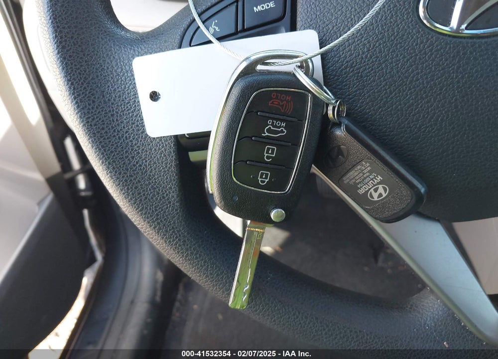 2018 HYUNDAI TUCSON SEL VIN: KM8J3CA40JU680907