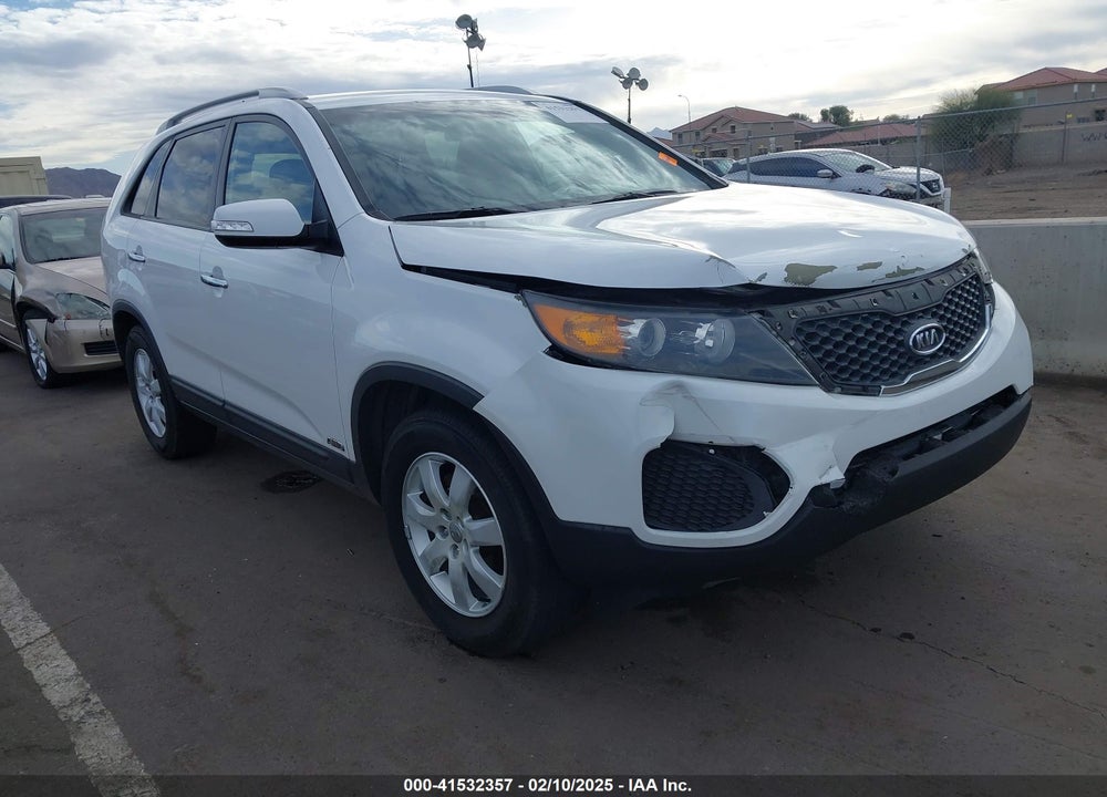 2013 KIA SORENTO VIN: 5XYKTDA23DG336734