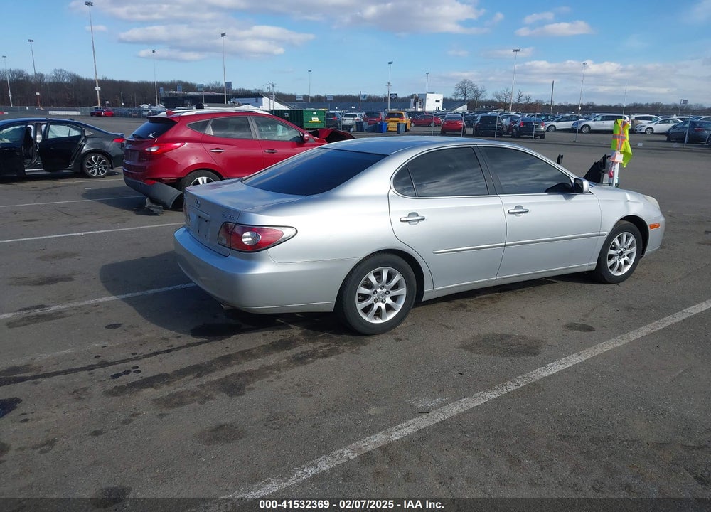 2002 LEXUS ES 300 VIN: JTHBF30G225035889