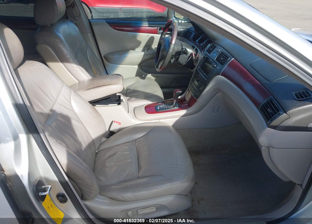 2002 LEXUS ES 300 VIN: JTHBF30G225035889