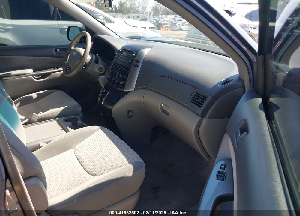 2008 TOYOTA SIENNA VIN: 5TDZK23CX8S183788