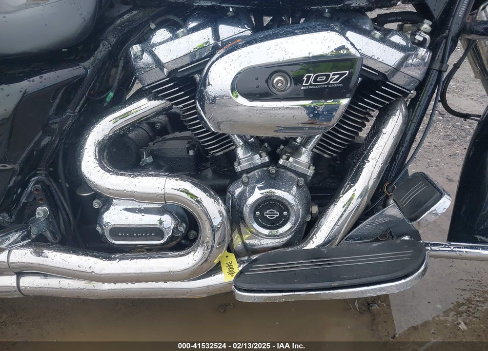 2020 HARLEY-DAVIDSON FLHX VIN: 1HD1KBC12LB616028