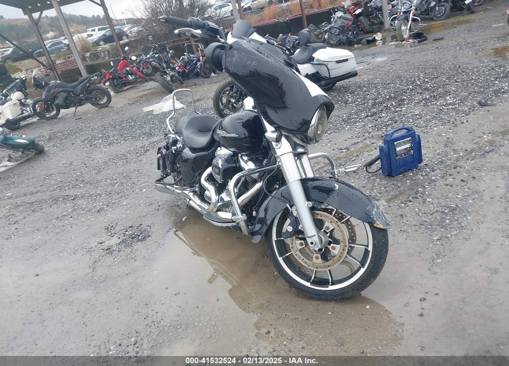 2020 HARLEY-DAVIDSON FLHX VIN: 1HD1KBC12LB616028