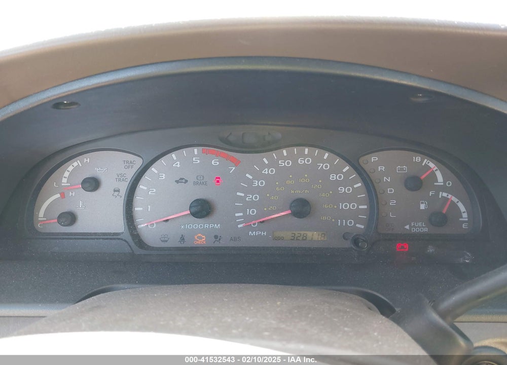 2002 TOYOTA SEQUOIA SR5 V8 VIN: 5TDZT34A32S087671
