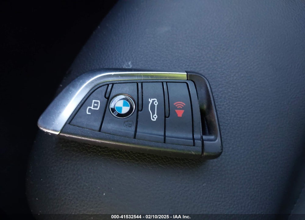 2022 BMW X3 VIN: 5UX43DP09N9K64793
