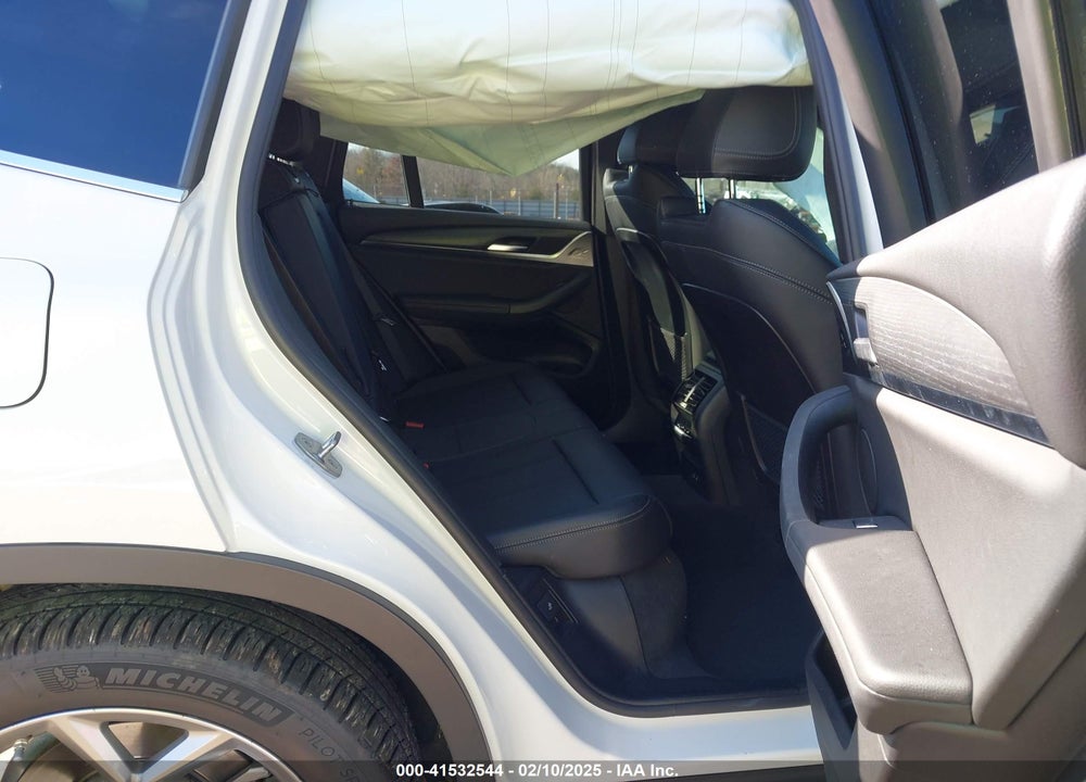 2022 BMW X3 VIN: 5UX43DP09N9K64793