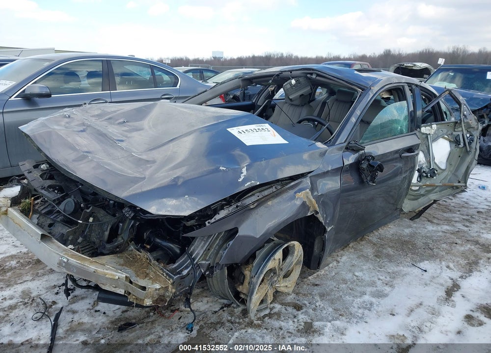 2018 HONDA ACCORD VIN: 1HGCV2F52JA030238