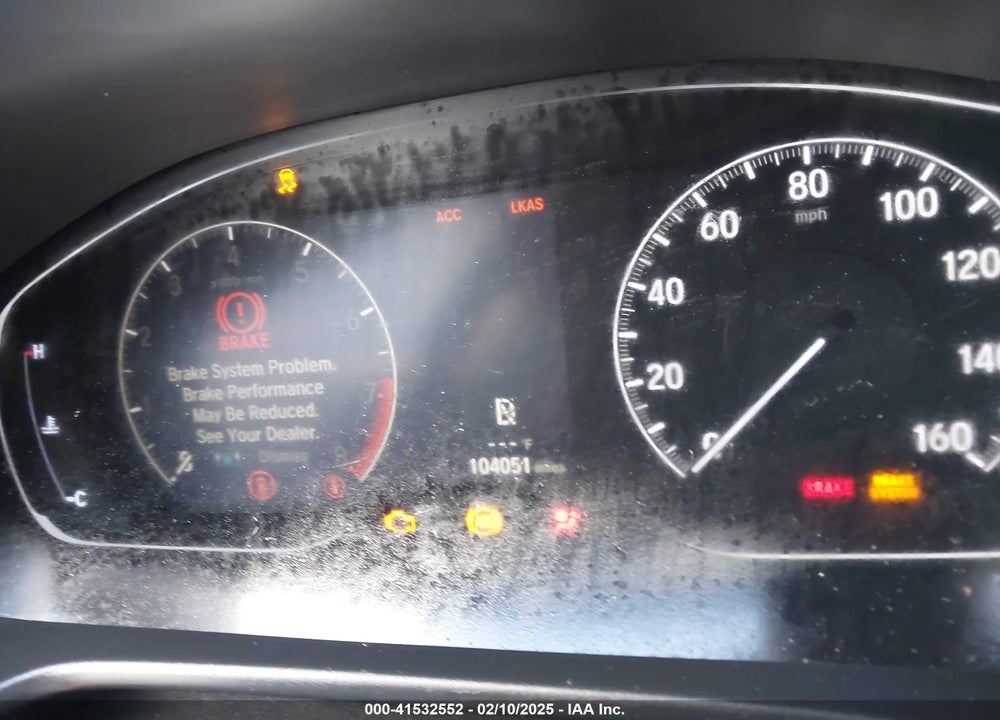 2018 HONDA ACCORD VIN: 1HGCV2F52JA030238