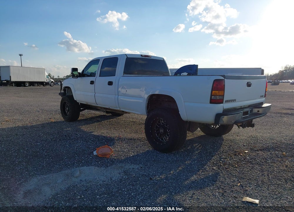 2004 GMC SIERRA 2500HD SLE VIN: 1GTHK232X4F267509