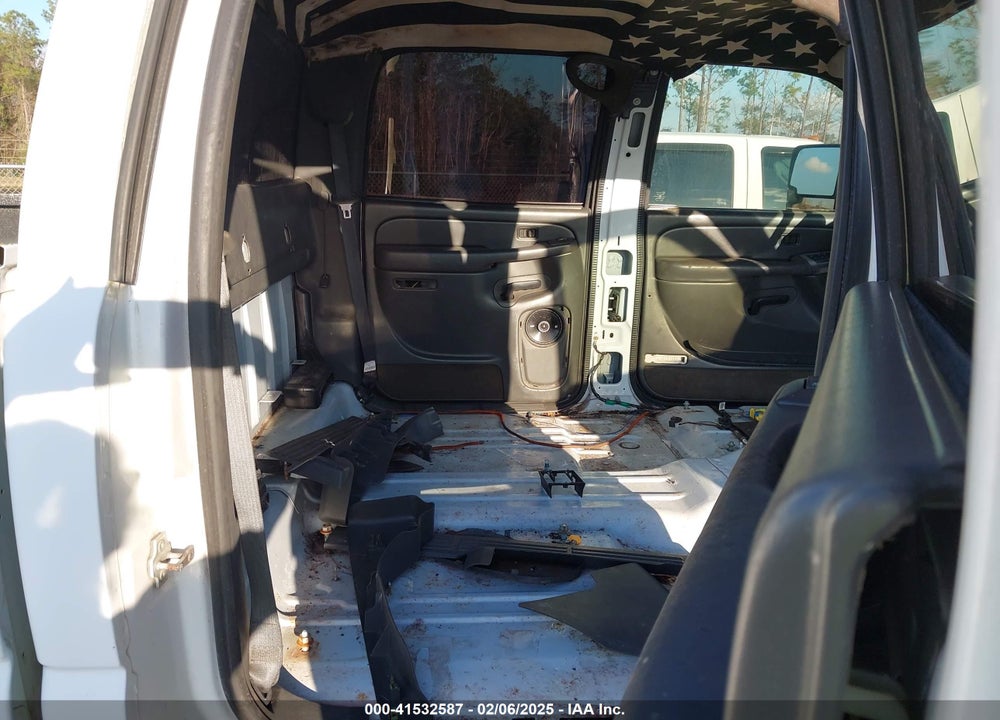 2004 GMC SIERRA 2500HD SLE VIN: 1GTHK232X4F267509