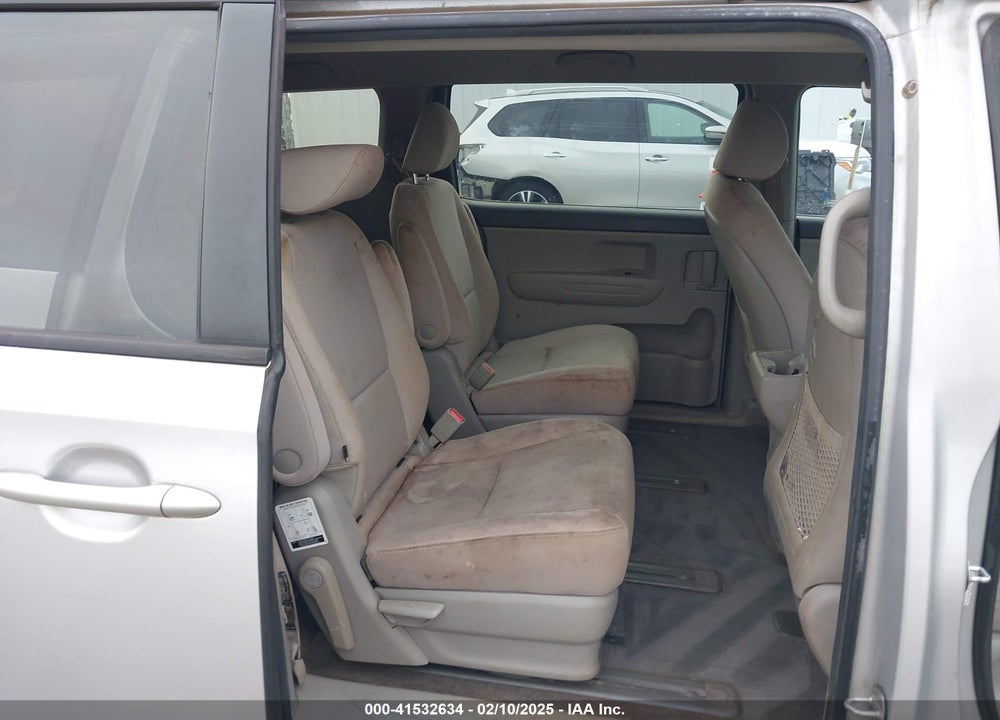 2017 KIA SEDONA L VIN: KNDMA5C14H6285021