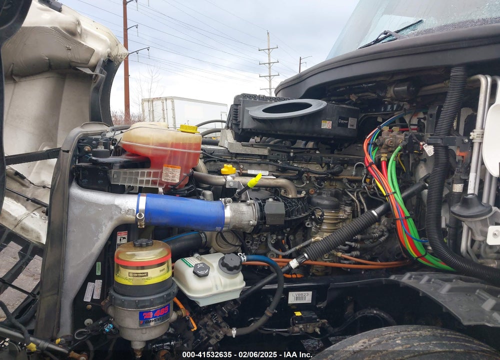 2020 FREIGHTLINER NEW CASCADIA 126 VIN: 3AKJHHDVXLSLV8823
