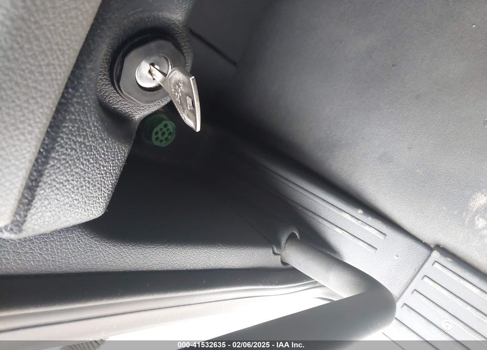 2020 FREIGHTLINER NEW CASCADIA 126 VIN: 3AKJHHDVXLSLV8823