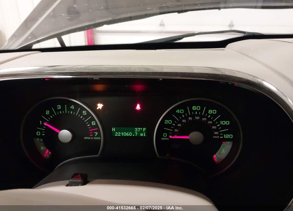 2007 FORD EXPLORER XLT VIN: 1FMEU73E67UB44483