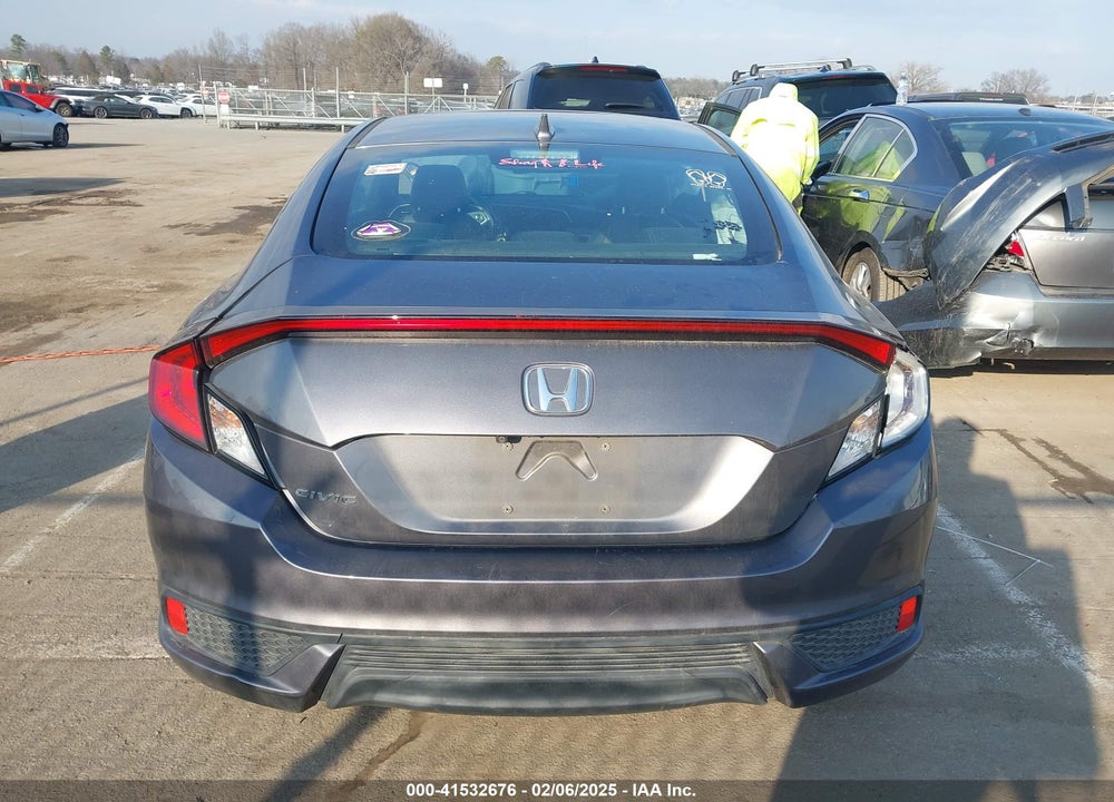 2018 HONDA CIVIC VIN: 2HGFC3B73JH357135
