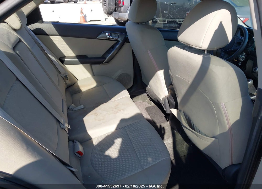 2013 KIA FORTE VIN: KNAFU4A25D5685835