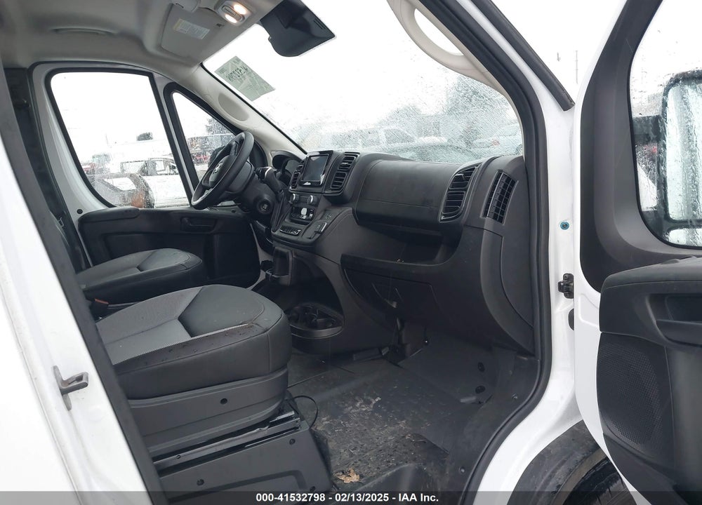 2024 RAM PROMASTER 2500 VIN: 3C6LRVDG8RE139974