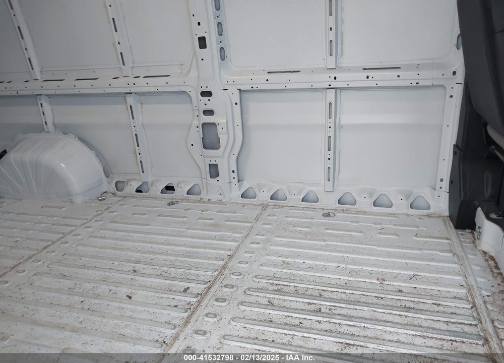 2024 RAM PROMASTER 2500 VIN: 3C6LRVDG8RE139974