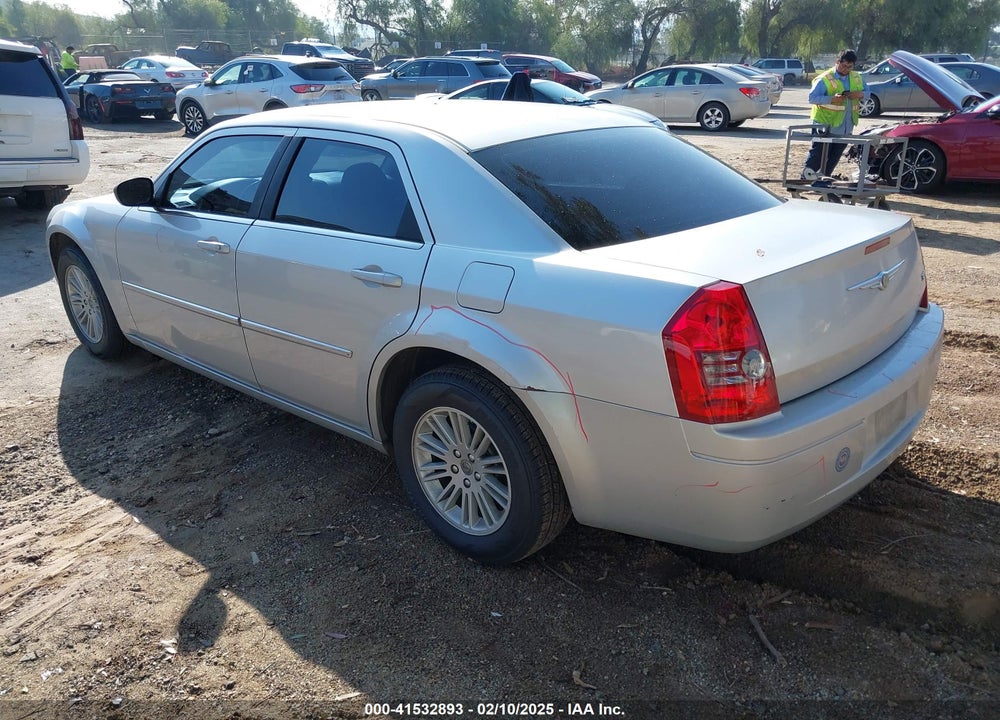2009 CHRYSLER 300 VIN: 2C3KA43D29H528728
