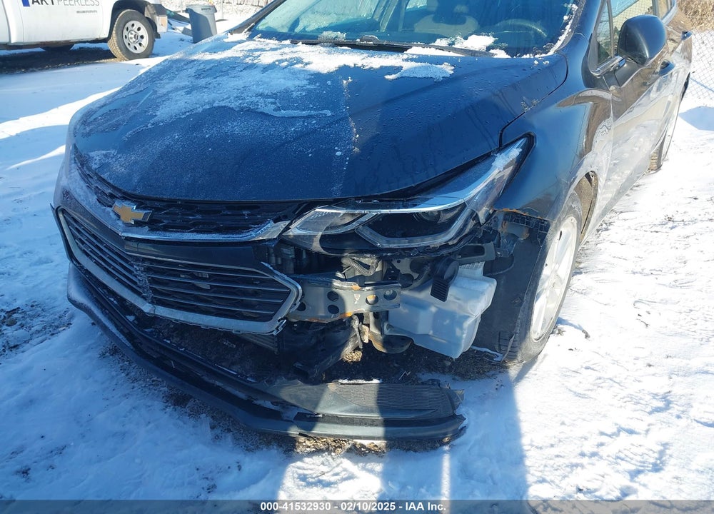 2018 CHEVROLET CRUZE VIN: 1G1BE5SM9J7201226
