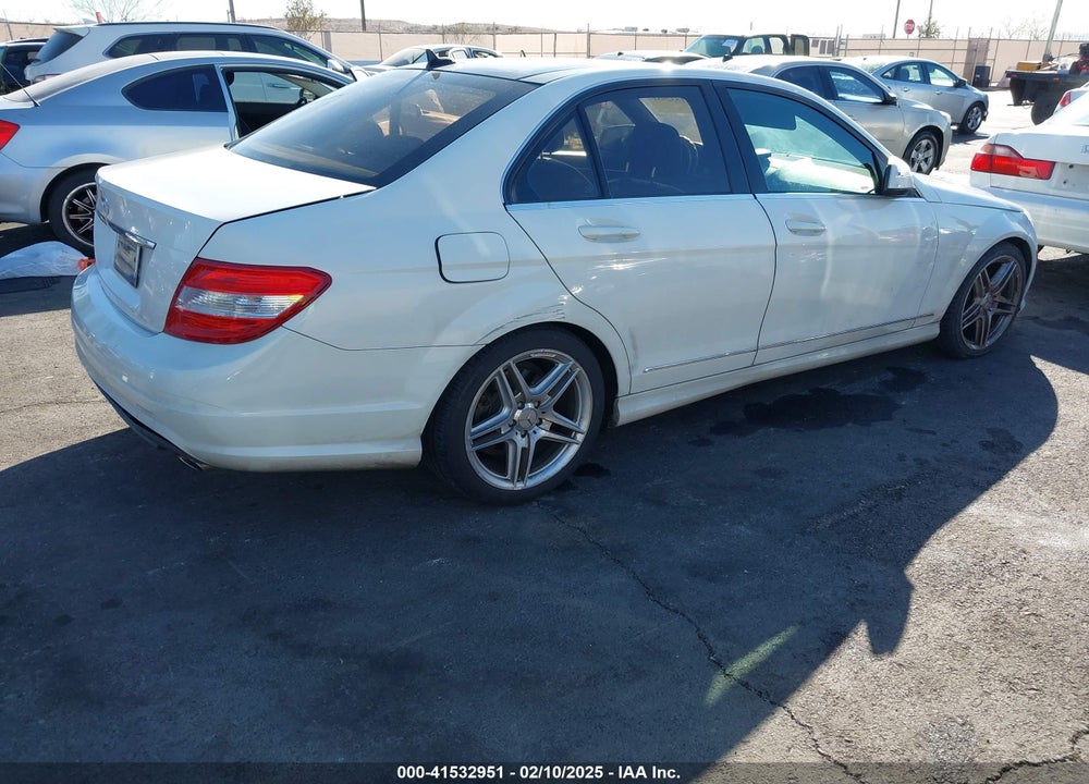2009 MERCEDES-BENZ C 300 LUXURY/SPORT VIN: WDDGF54X59R063644