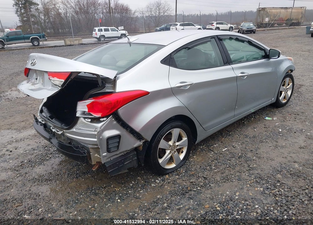 2013 HYUNDAI ELANTRA VIN: 5NPDH4AE5DH368520