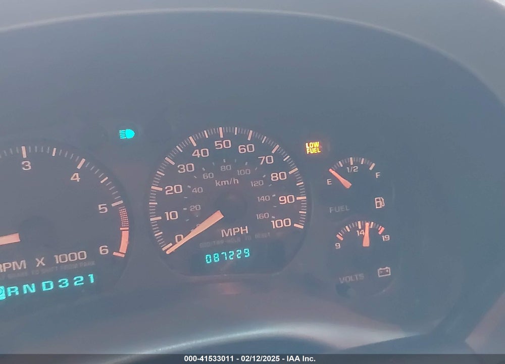 2002 CHEVROLET BLAZER LS VIN: 1GNCS13W82K137523