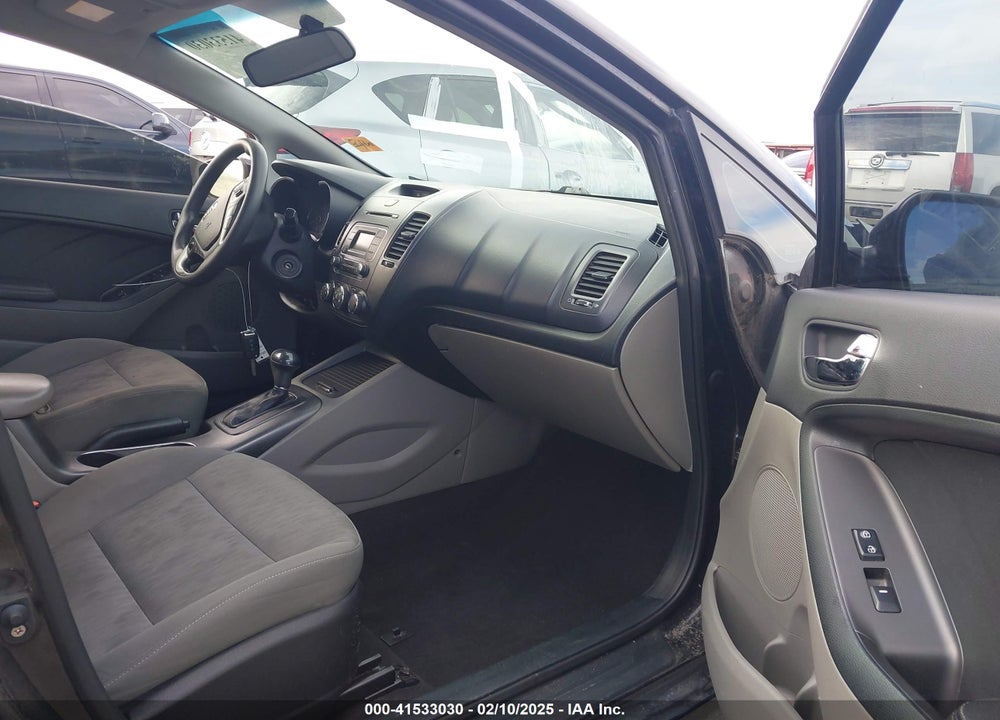 2016 KIA FORTE VIN: KNAFK4A64G5461128