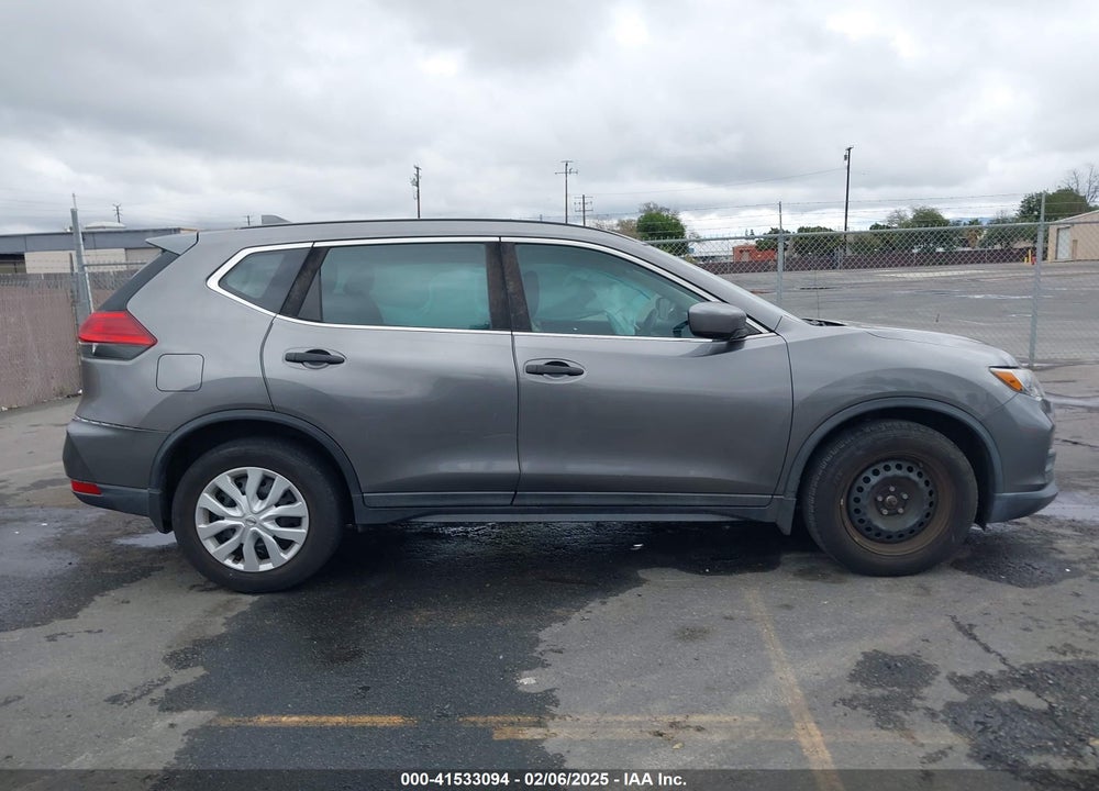 2017 NISSAN ROGUE S VIN: 5N1AT2MT9HC798094