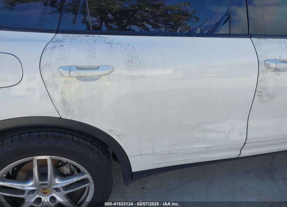 2014 PORSCHE CAYENNE HYBRID S VIN: WP1AE2A20ELA51424