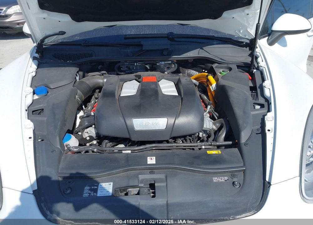 2014 PORSCHE CAYENNE HYBRID S VIN: WP1AE2A20ELA51424
