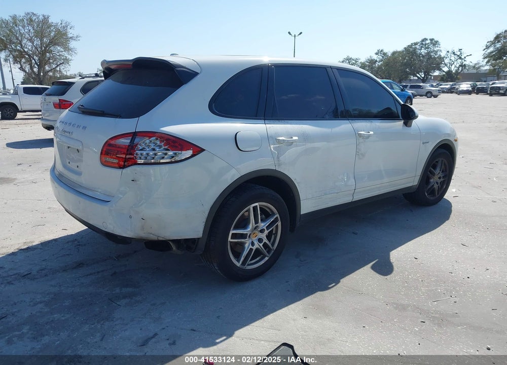2014 PORSCHE CAYENNE HYBRID S VIN: WP1AE2A20ELA51424