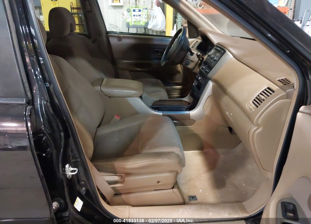 2008 HONDA PILOT EX VIN: 5FNYF18408B002021