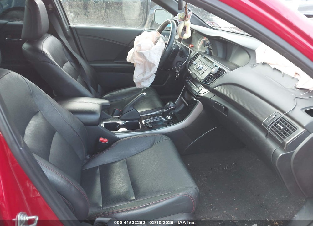 2017 HONDA ACCORD VIN: 1HGCR2F11HA022045