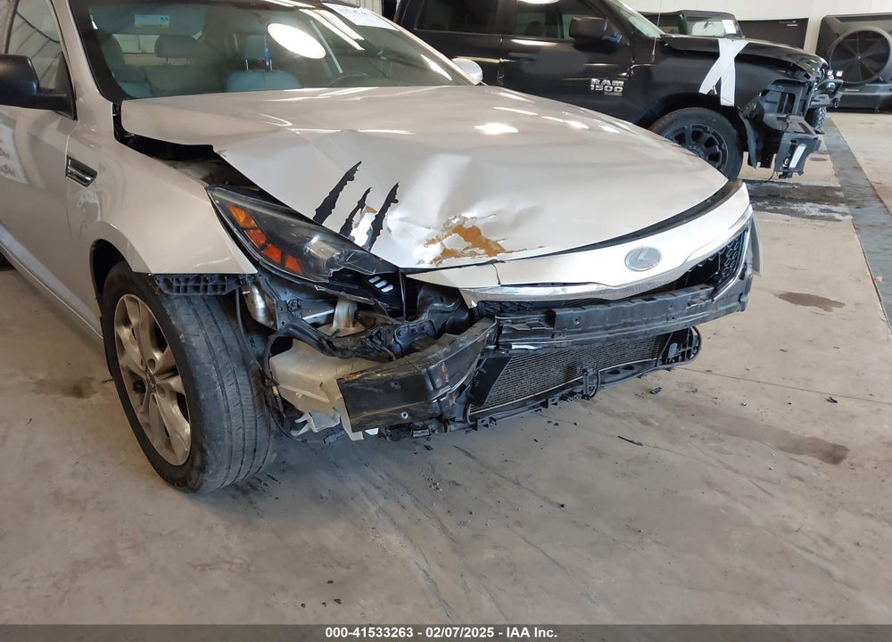 2011 KIA OPTIMA EX VIN: KNAGN4A72B5124695