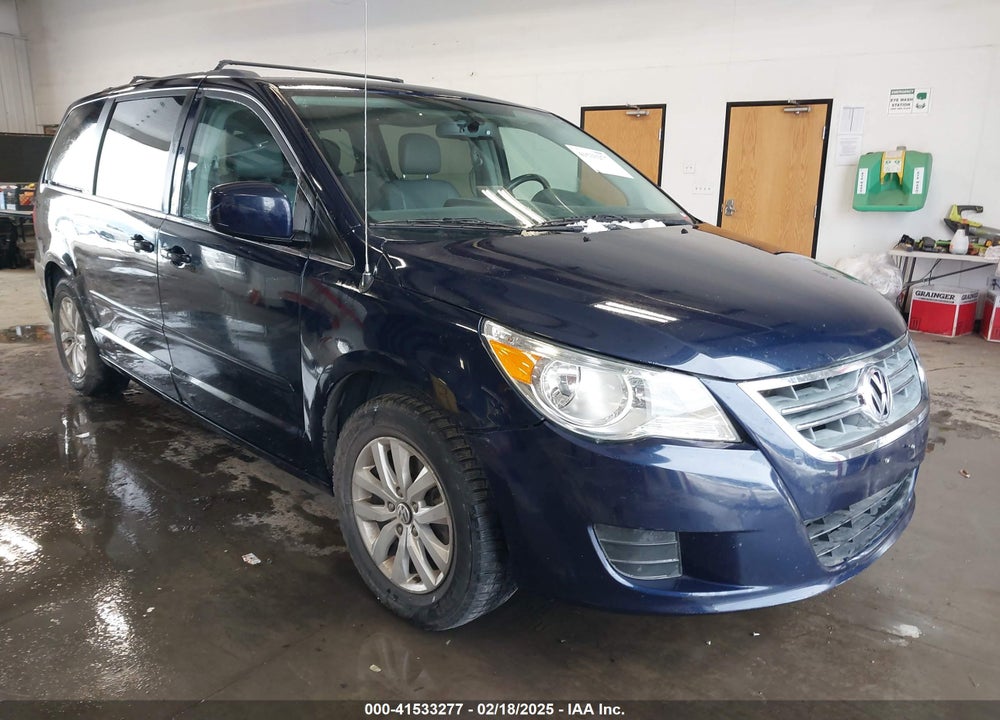 2014 VOLKSWAGEN ROUTAN SE VIN: 2C4RVABG2ER134482