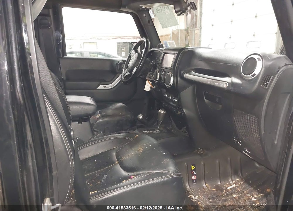 2013 JEEP WRANGLER UNLIMITED SAHARA VIN: 1C4HJWEG0DL532135
