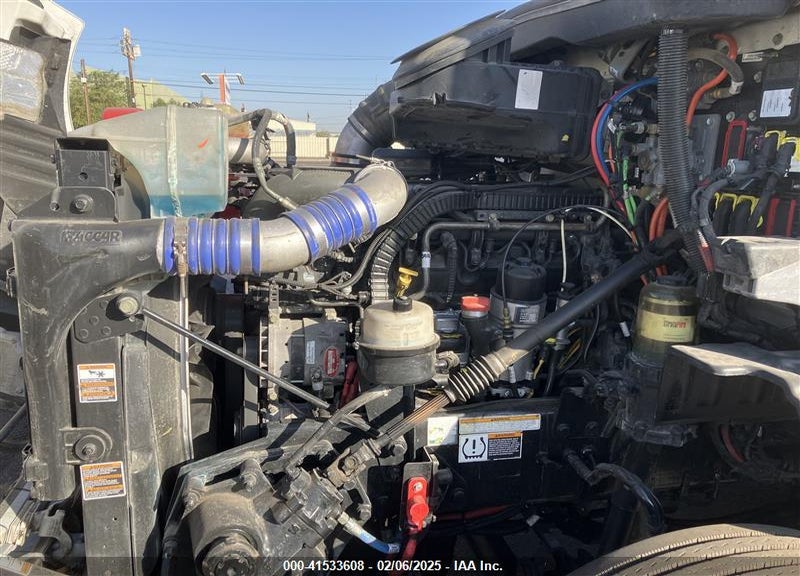 2020 PETERBILT 579 VIN: 1XPBDP9X3LD688920