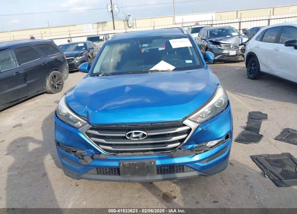 2018 HYUNDAI TUCSON VIN: KM8J33A42JU600202