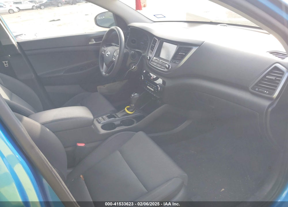 2018 HYUNDAI TUCSON VIN: KM8J33A42JU600202