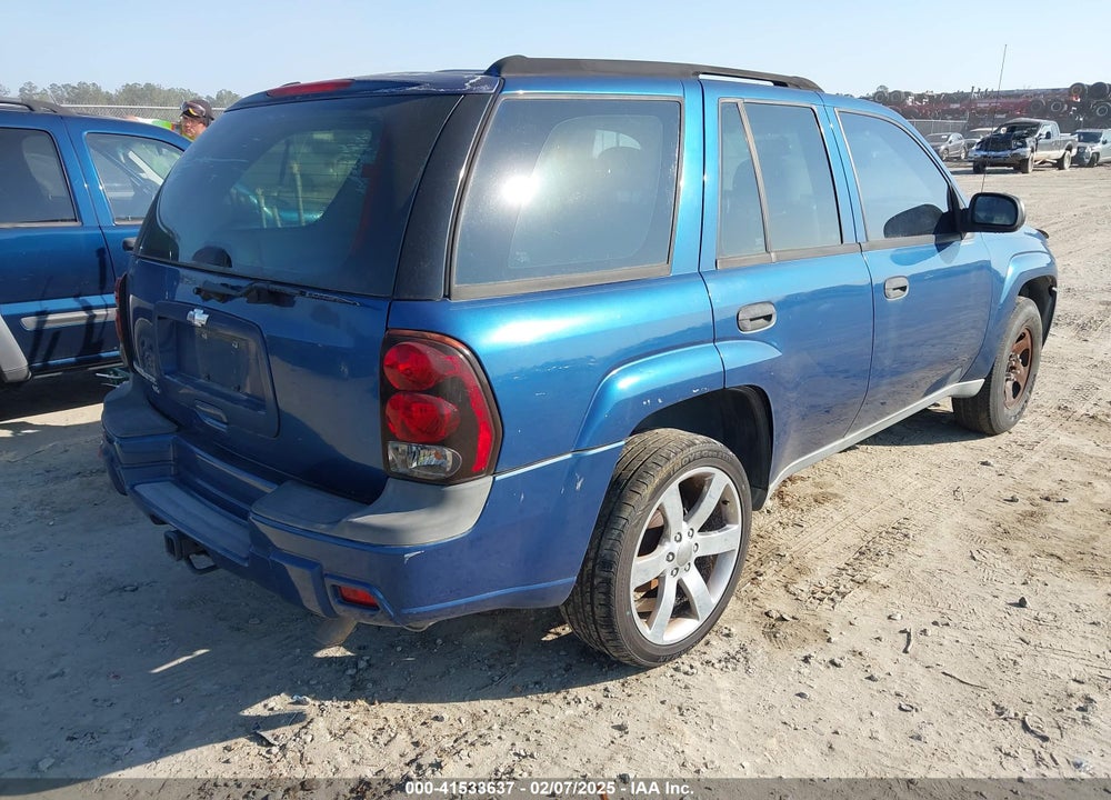 2005 CHEVROLET TRAILBLAZER LS VIN: 1GNDT13S652213484