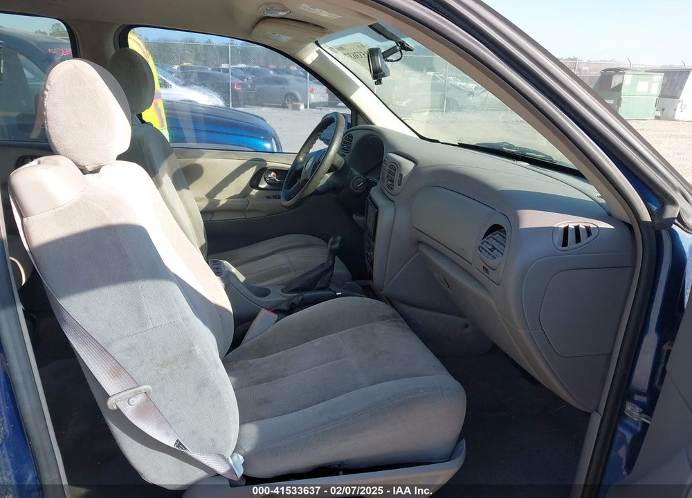 2005 CHEVROLET TRAILBLAZER LS VIN: 1GNDT13S652213484