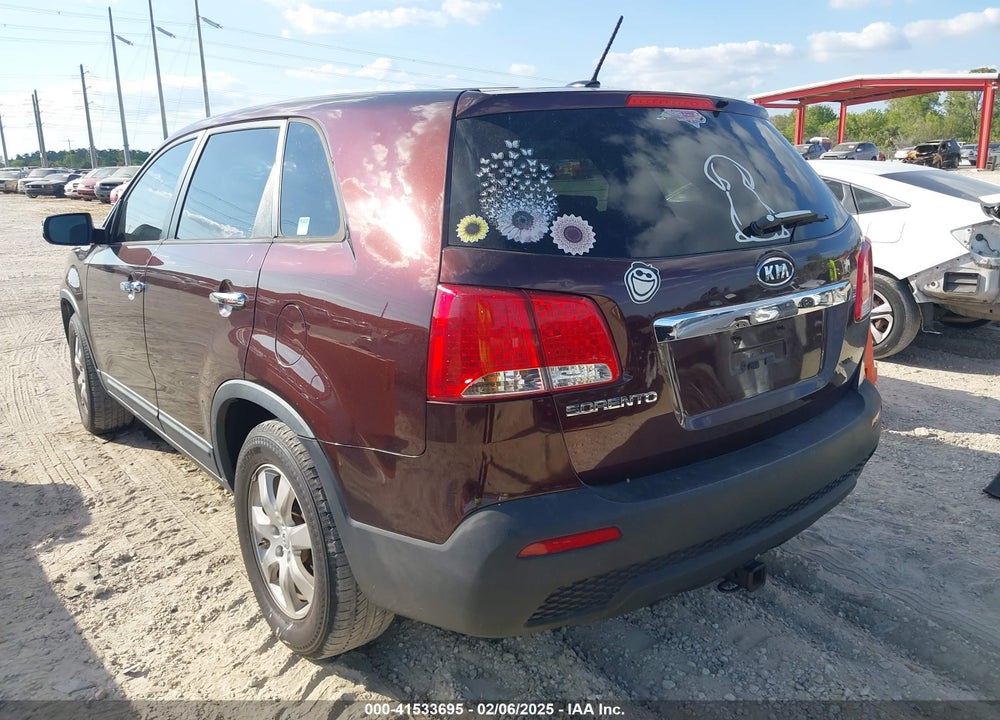2013 KIA SORENTO LX VIN: 5XYKT3A1XDG332794
