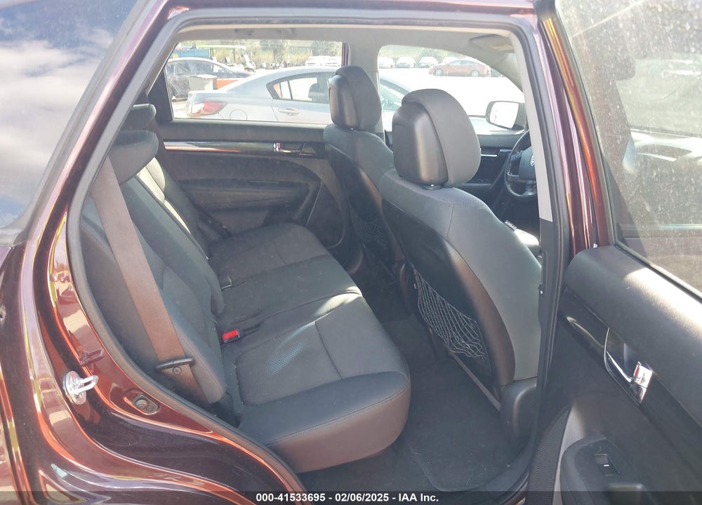 2013 KIA SORENTO LX VIN: 5XYKT3A1XDG332794