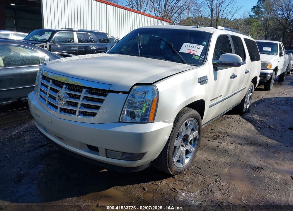 2010 CADILLAC ESCALADE ESV PREMIUM VIN: 1GYUKJEFXAR228500