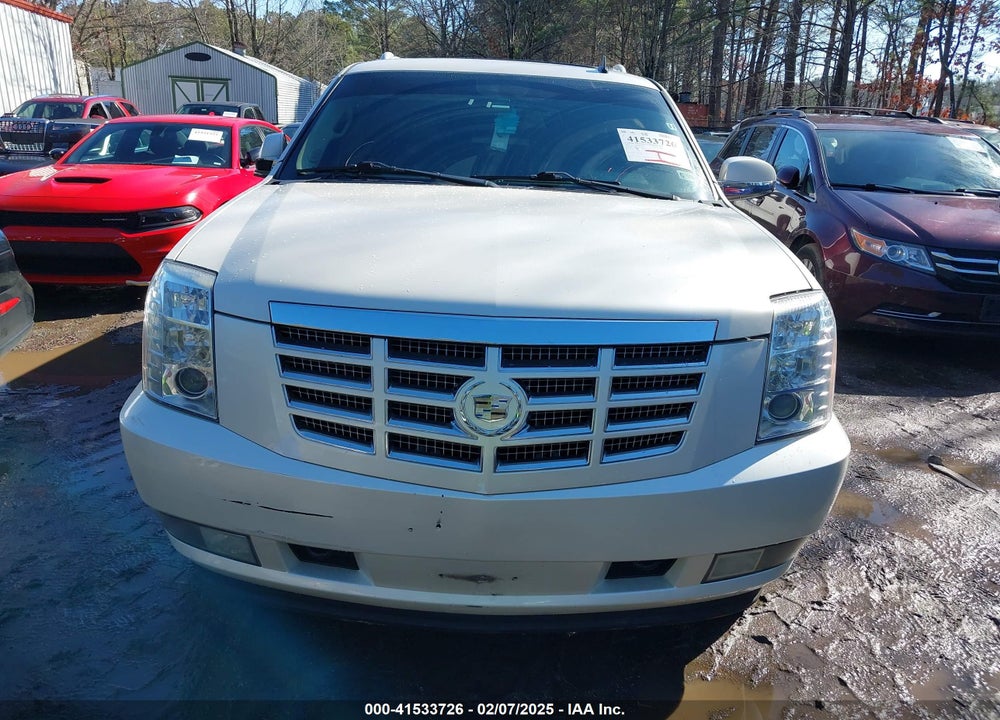 2010 CADILLAC ESCALADE ESV PREMIUM VIN: 1GYUKJEFXAR228500